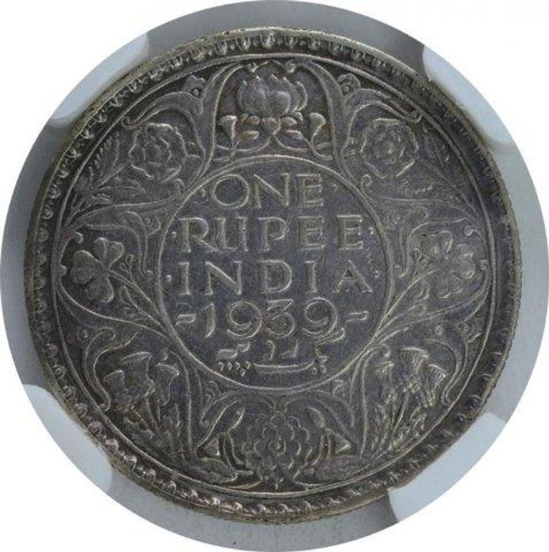Silver One Rupee Coin of King George VI of Bombay Mint of 1939.