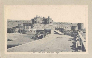 Picture post card of Agra.