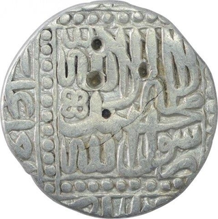 Silver One Rupee Coin of Akbar of Agra Mint.