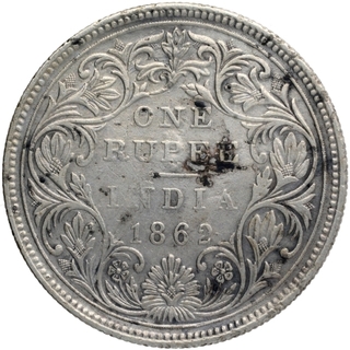 Silver One Rupee Coin of Victoria Queen of Bombay Mint of 1862.