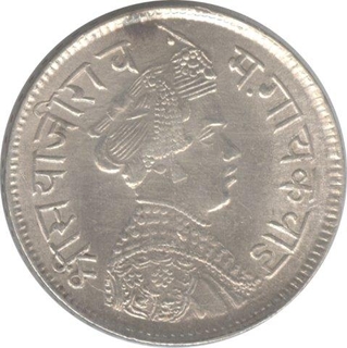 Baroda, Sayaji Rao III, Nagari Sa Ga and Scimitar. Silver one Rupee. VS 1955, KM 36a.