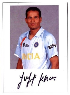 Autograph of Yusuf Pathan of  Indian Cricketer.