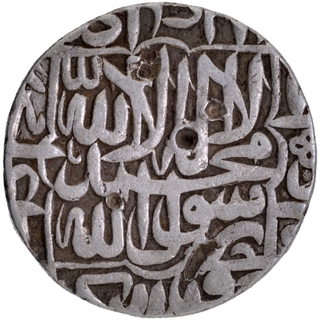 	Unlisted & Rare Silver Rupee Coin of Akbar of Agra Mint, al sultan ul azam khuld Allahu taala mulkahu in the margin.	