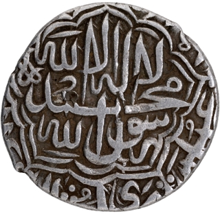 Rare Silver Rupee Coin of Akbar of Lahore Mint, legends at both sides within a beautiful double-knotted lozenge star.